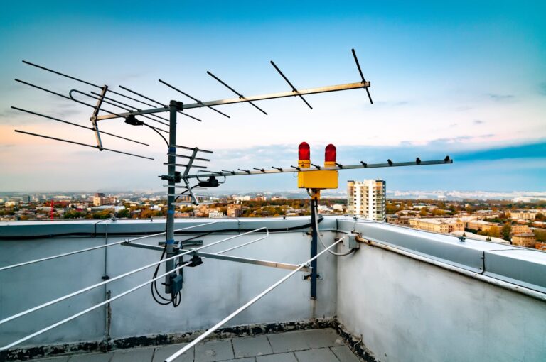 servicios de empresas de electricidad (5) instalación de antenas parabolicas en domicilios